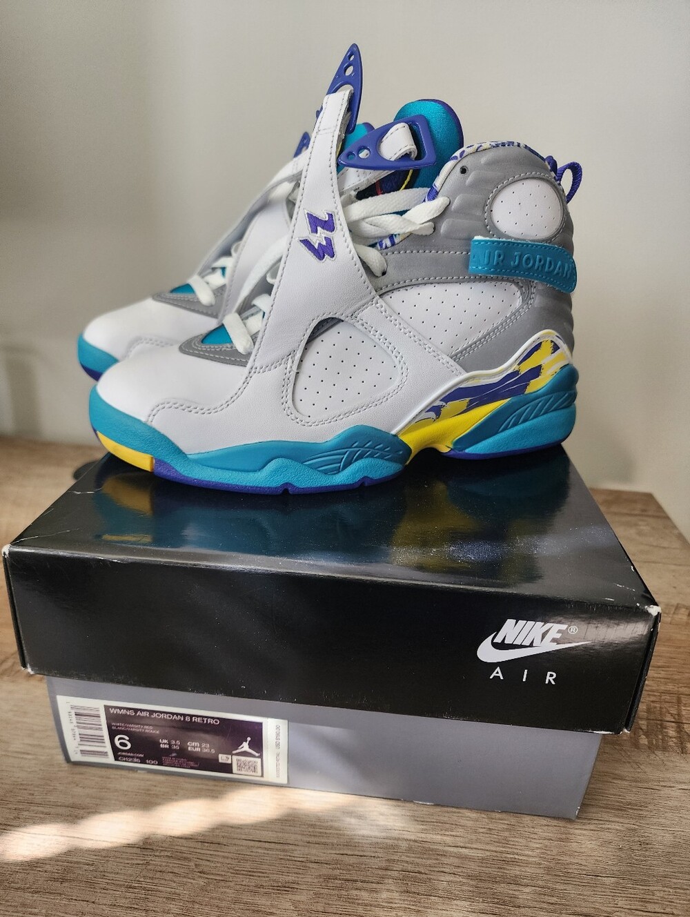 Jordan Retro 8 - Womens Size 6 - NWT